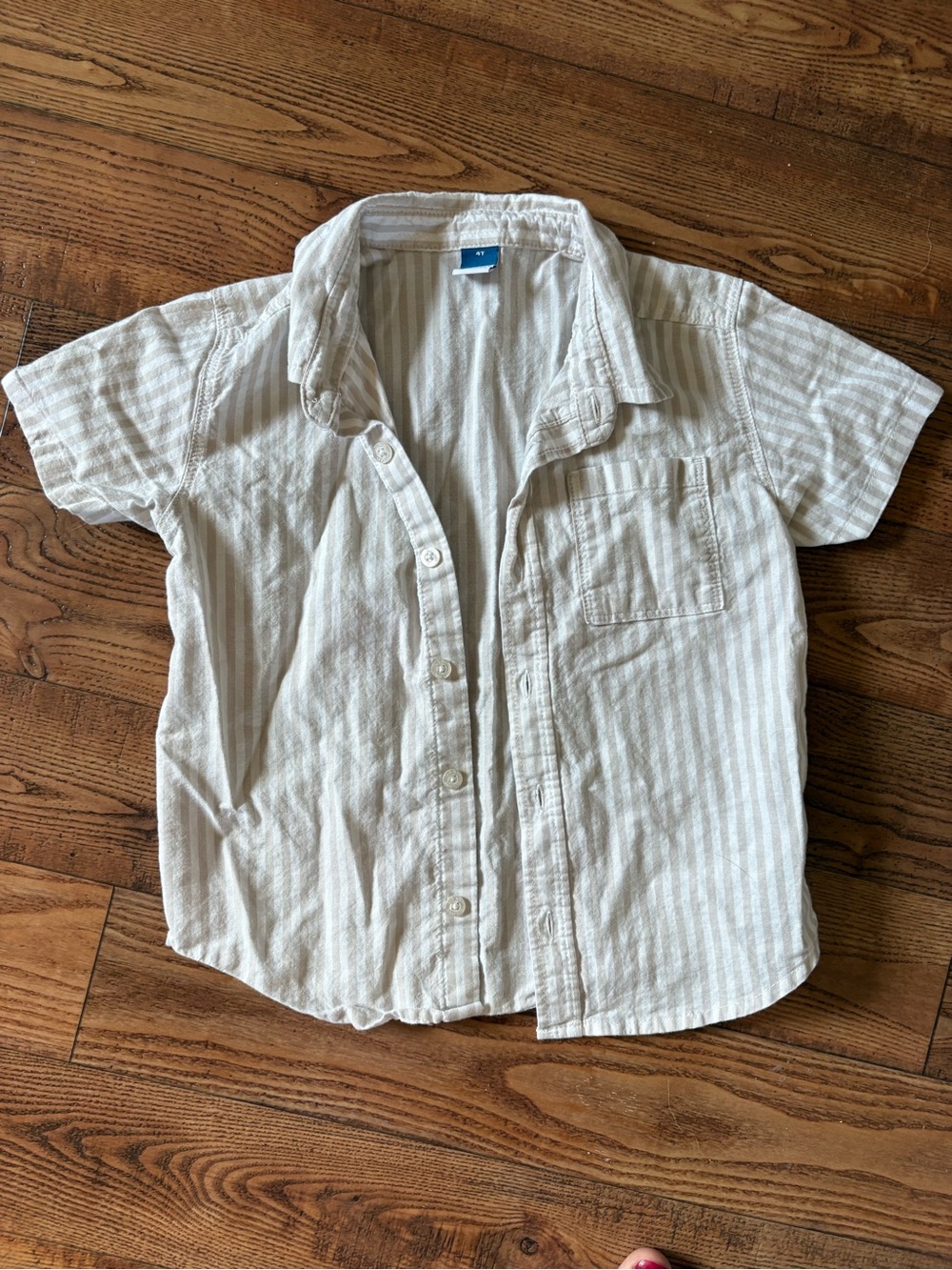 Old Navy White and Light Tan Striped Short-Sleeve Button-Down Shirt
